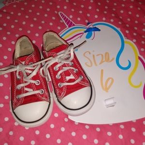 Red Converse size 6